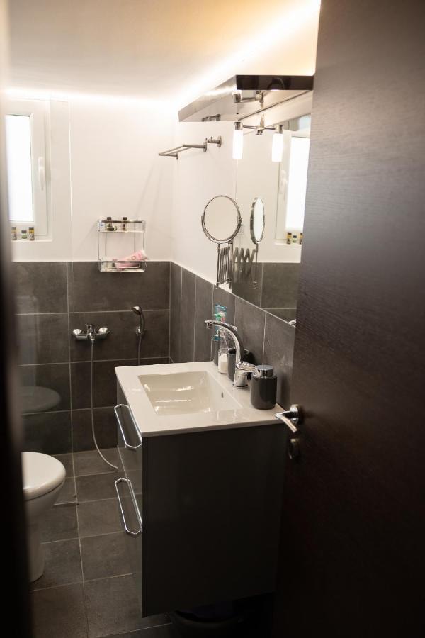 "Elegance" Central Luxury Apartment Piraeus Pireu Exterior foto